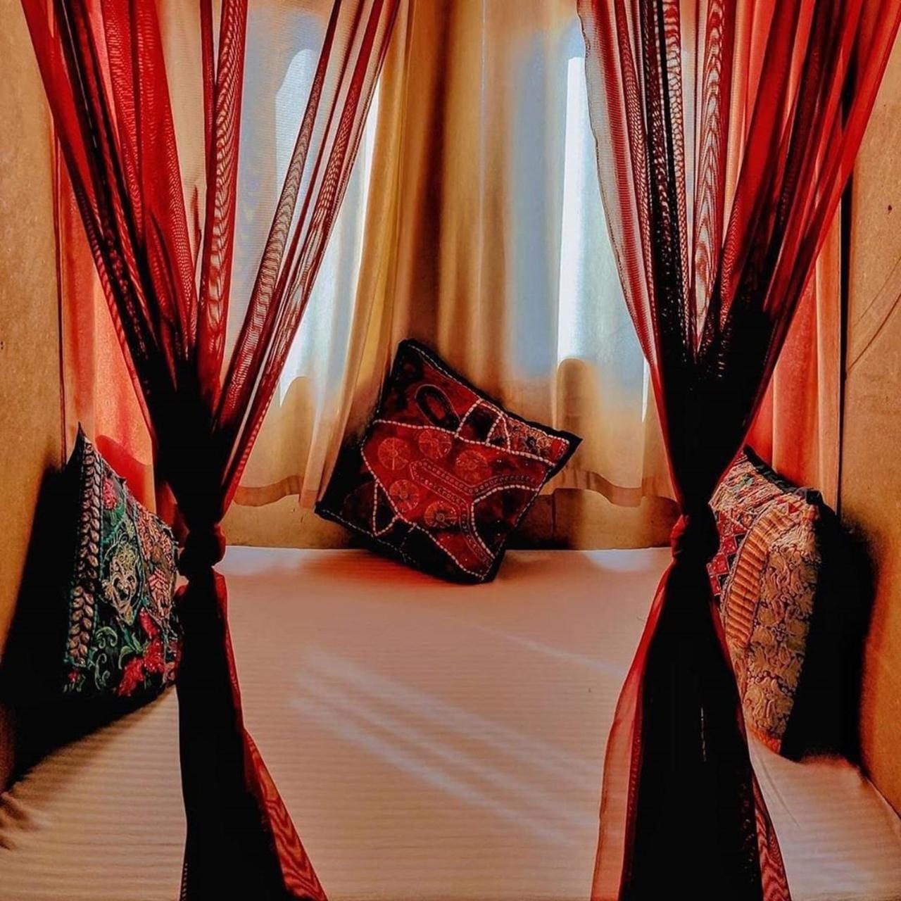 Hotel Canberra Dzsaiszalmer Kültér fotó